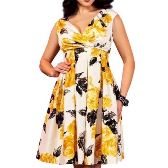 NWT Pinup Couture Sadie Swing Dress White Yellow Black Floral Roses M L - Picture 1 of 9